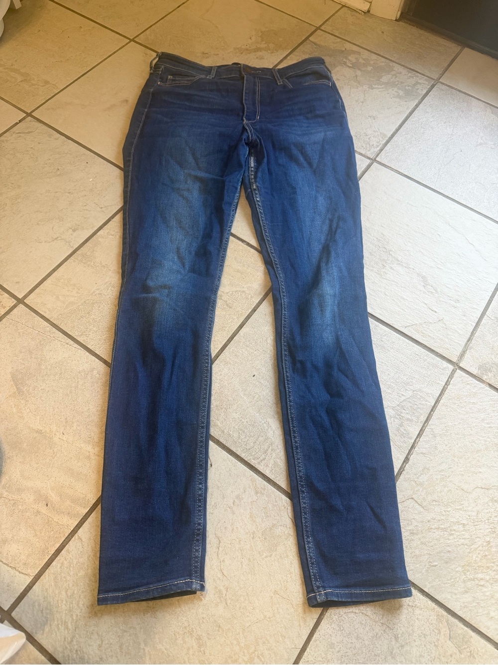 Hollister Skinny Jeans in Deep Blue Wash